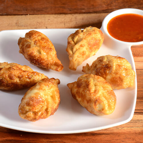 Momo – Veg Fried Momo Momo – Chicken (Fried)