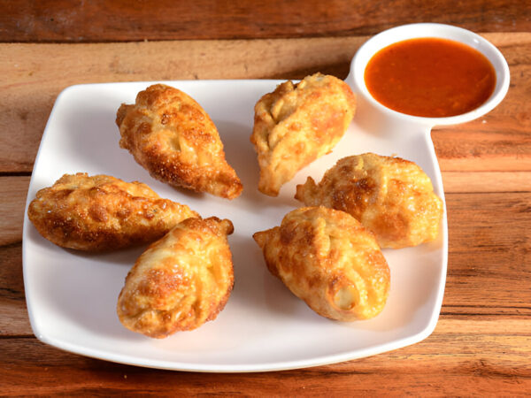 Momo – Veg Fried Momo Momo – Chicken (Fried)